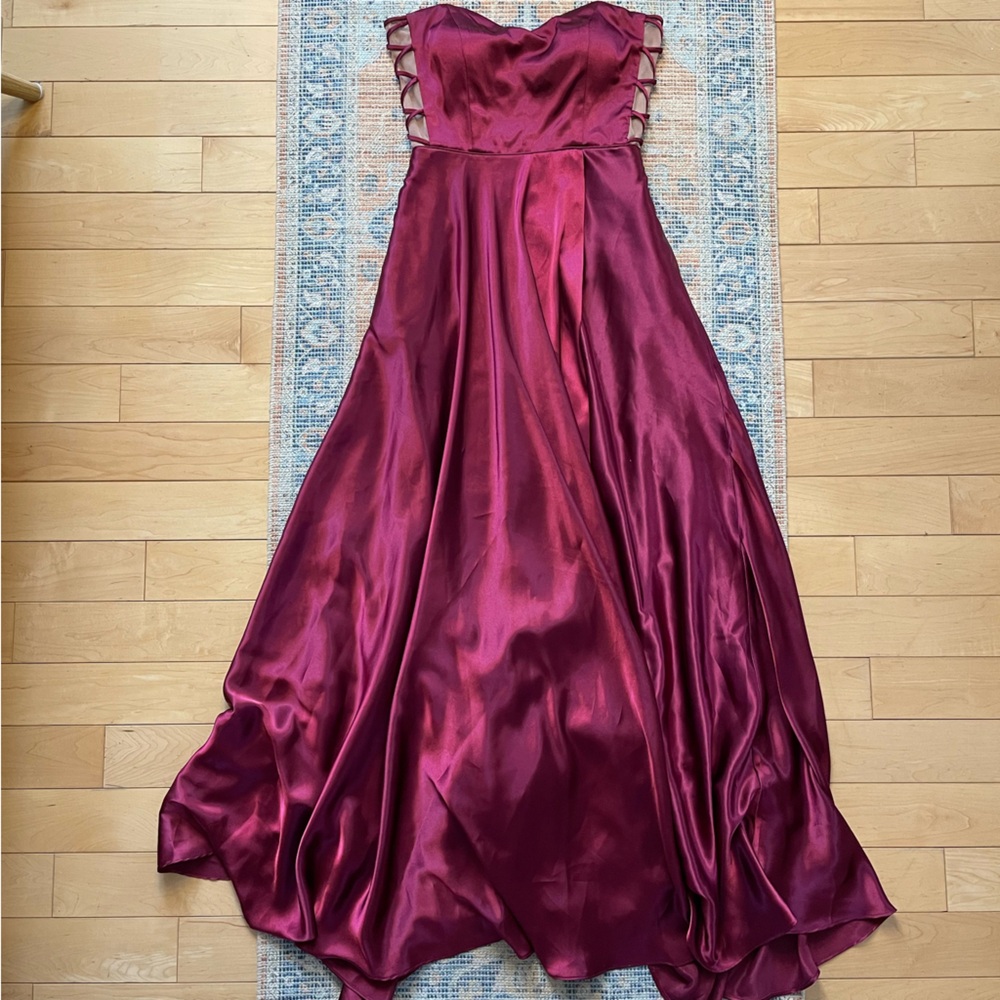 Blondie Nites Burgundy Red Prom Formal Dress Satin Strapless Gown Size 7 Pockets